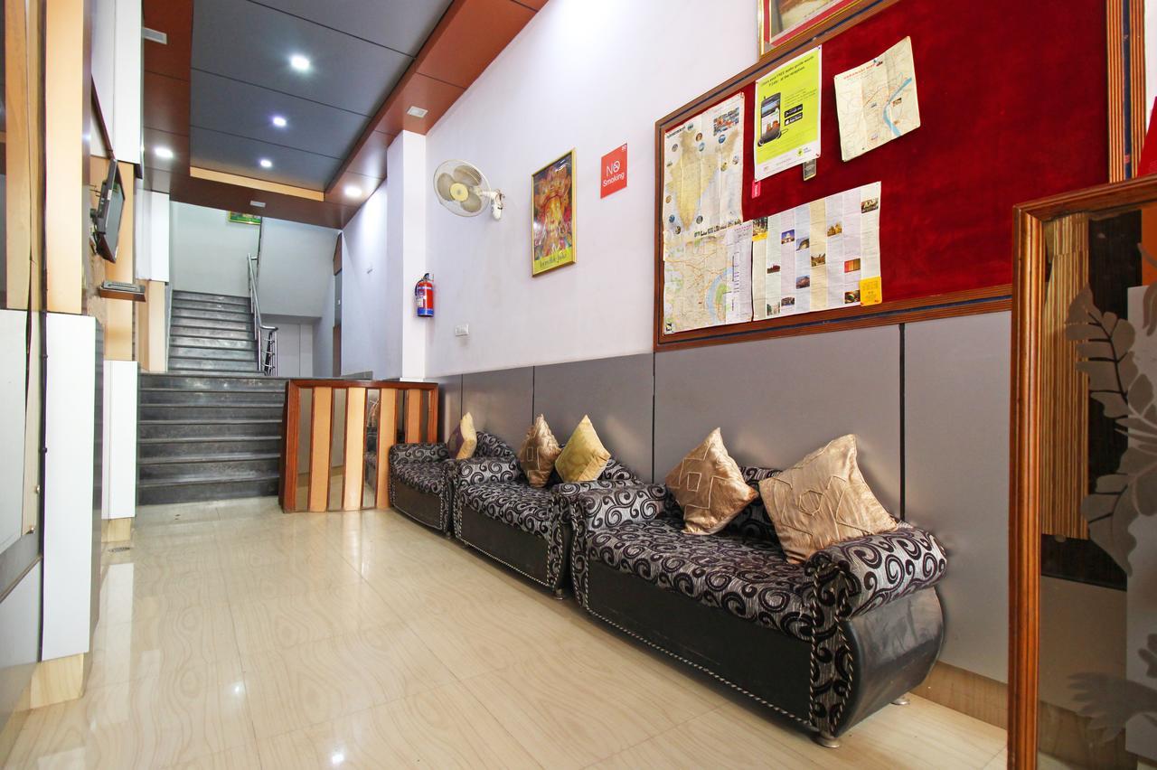Oyo 4398 Hotel Rajat Grand Varanasi Exterior foto